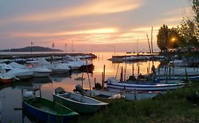Appartamento Lungolago San Feliciano